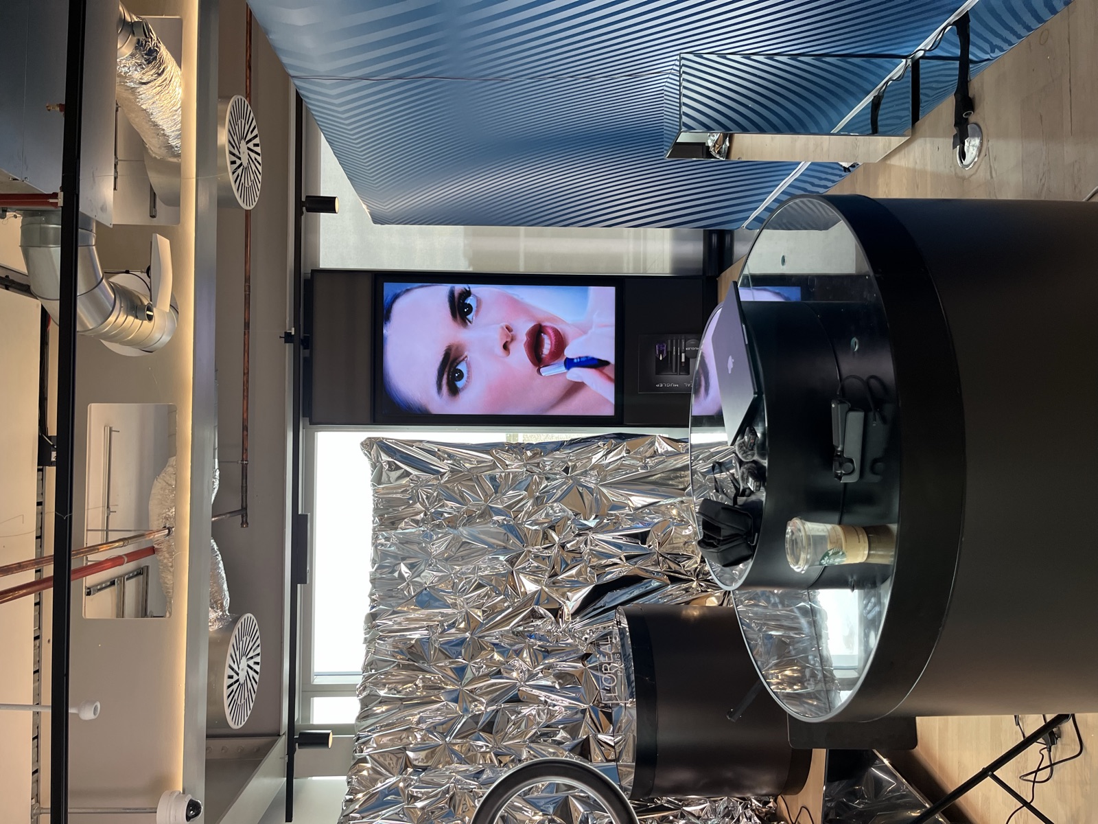The L'Oréal x Mugler showcase set dressed for broadcast